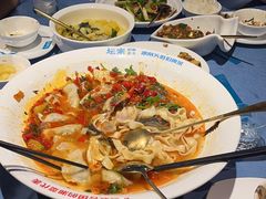 -坛宗剁椒鱼头(河西王府井店)