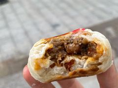 小龙虾鲜肉月饼-长发西饼(临顿路店)