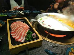 -湊湊火锅·茶憩(打浦桥日月光店)