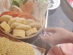 -水巷子·巴掌腰片重庆火锅(巧家店)