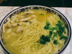 -轻捞慢起面馆(新世界百货店)