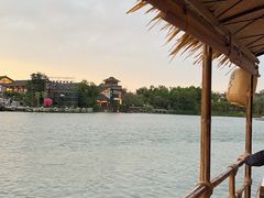 -茅山东方盐湖城景区