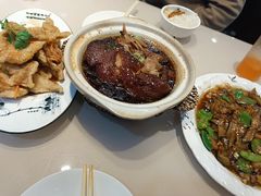 -老码头黑皮肘子锅包肉熏酱水饺(文政街店)