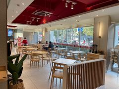 -东方既白(黄兴路大润发店)