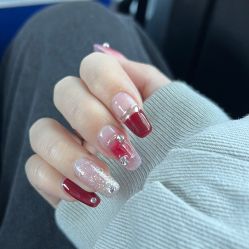 -七彩虹美甲美睫 半永久