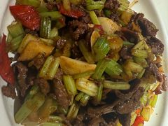 -魏铭鱼头捞饭(晋阳路店)