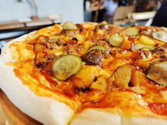 窑烤低温牛肉小土豆披萨配酸黄瓜-五感食喜(南城店)