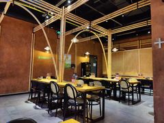 -十三式重庆江湖菜(金茂览秀城店)