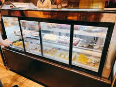 面包甜点陈列柜-星伦多自助料理·涮烤一体(杭州来福士店)