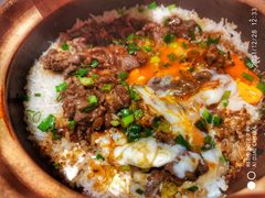 窝蛋牛肉煲仔饭-啫神·广州地标美食(北京路店)