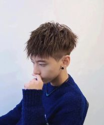 -海文先生国潮烫染男士理发馆