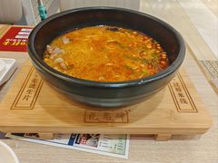 -花馬肆.云南过桥米线(汉神购物广场现场熬汤店)