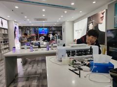 -荣耀授权专卖店(黄浦浙江中路店)