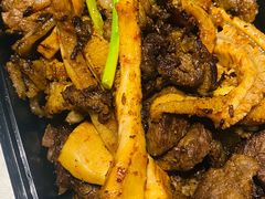 -齐市马佳地摊烤肉