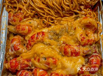 吃完一定要加一份面条,面条被汤汁包裹着