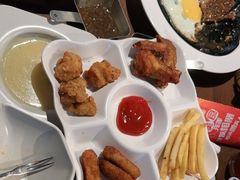-豪客来牛排(空港华联店)