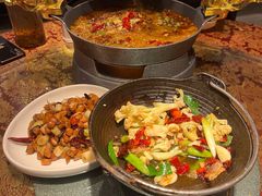 -万重锦·人文川菜馆(骡马市店)