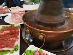 -楼外楼大刀肉传统火锅居(繁荣路店)