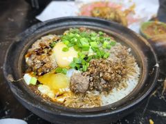 牛肉煲仔饭加蛋-兴记菜馆