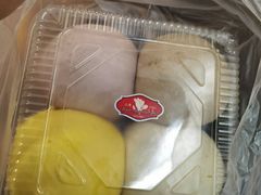 -白玉兰食品甜凤店(合生汇店)