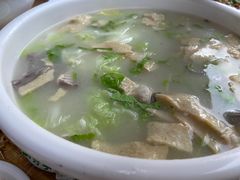 鱼片粥-官塘陈记鱼生·潮汕砂锅粥·牛肉火锅(潮枫路总店)