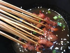 -虾弄弄海派小龙虾·牛羊蝎子火锅