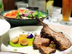 香煎小羊排配普罗旺斯炖菜-娜娜家·Nana's restaurant(国金汇店)