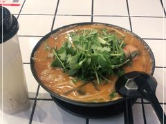 -肥汁米蘭香港米线(长宁来福士店)