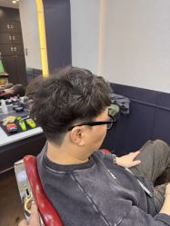 -贝勒爷专业男发