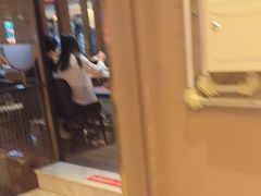-阿瓦山寨·湘菜现炒·剁椒鱼头王(咸阳总店)
