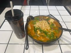 -肥汁米蘭香港米线(长宁来福士店)