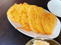 鸡蛋炸馒头-炙热童年·老北京炙子烤肉(南锣鼓巷店)