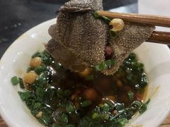 纯鲜毛肚-储奇门鳝鱼火锅(总店)