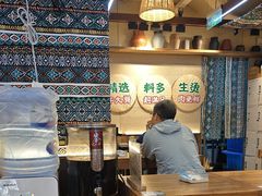-云阿蛮云南生烫牛肉米线(奉贤路店)