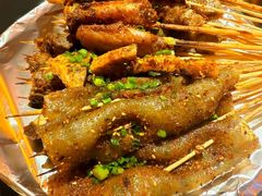 -何师烧烤Pro ·江湖川菜·小龙虾·精酿啤酒(太古里旗舰店)