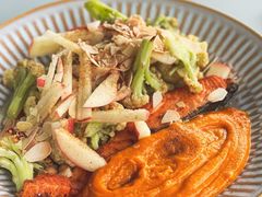 煎三文鱼花菜南瓜酱色拉-BAKER&SPICE(环贸店)