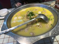 鱼籽鱼泡火锅-老妈厨房·长沙街坊菜(国金店)