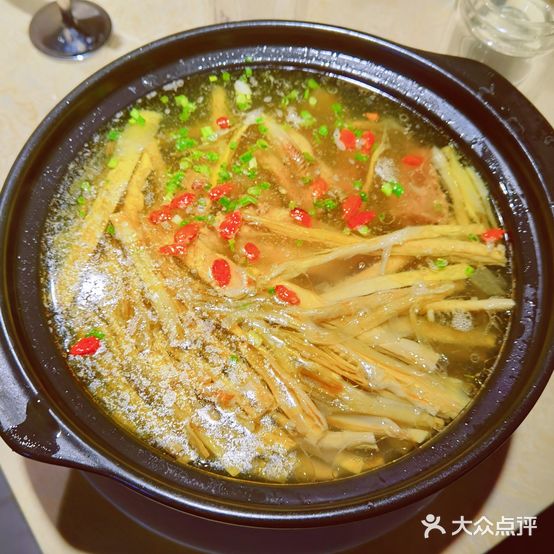 阿健深海炖锅(香溪路店)