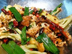 -有红鸡毛店·川菜(建设路店)