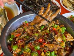 -丹水桥地锅鱼·翘嘴鲌·地方特色全鱼宴(丹江口大坝店)