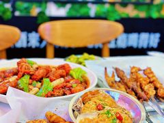 -海盗船. 龙虾烧烤. 酒馆