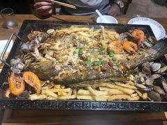 -东来菜馆•手抓海鲜家常菜•海鲜锅贴(鸽子窝店)