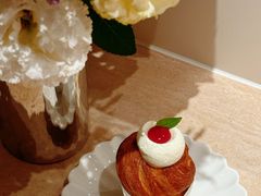 -VERIE BAKEHOUSE