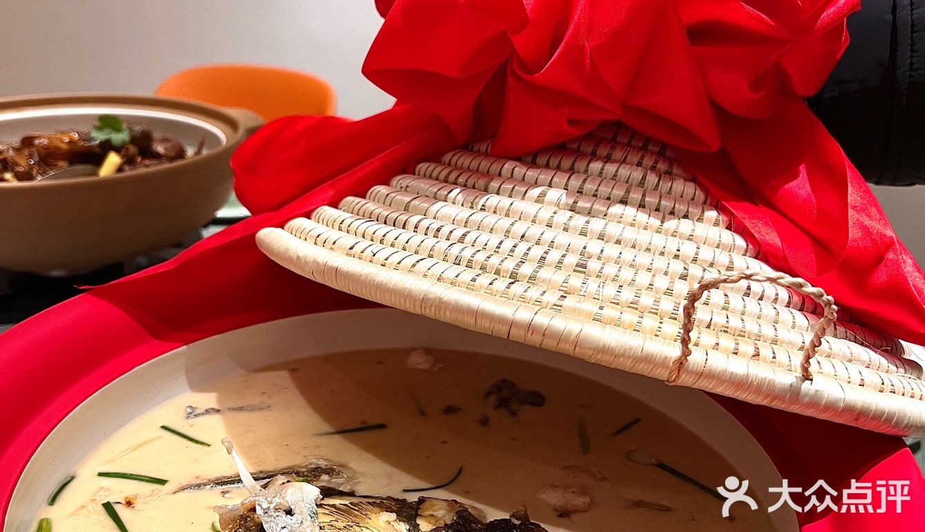 拥有一个中式庭院的湘菜馆｜色香味并存😋