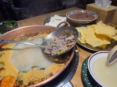 -洱火云南酸菜牛肉火锅(石景山当代商城店)