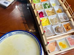 -香麒园·过桥米线·南湖雅宴