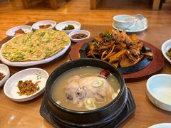 -长寿参鸡汤(朝韩风情街店)
