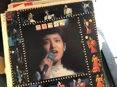 -田园东方蜜桃村的田野营地