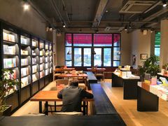 -阅西安新华书店(翠华南路店)