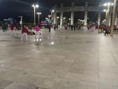 -人民广场